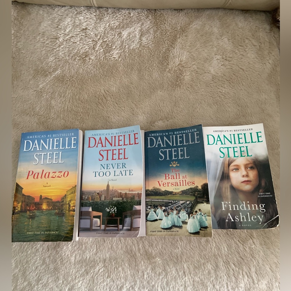 Danielle Steel Book Collection